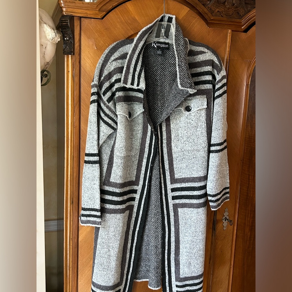 Kempson Knute stripe sweater pockets sz M soft poly